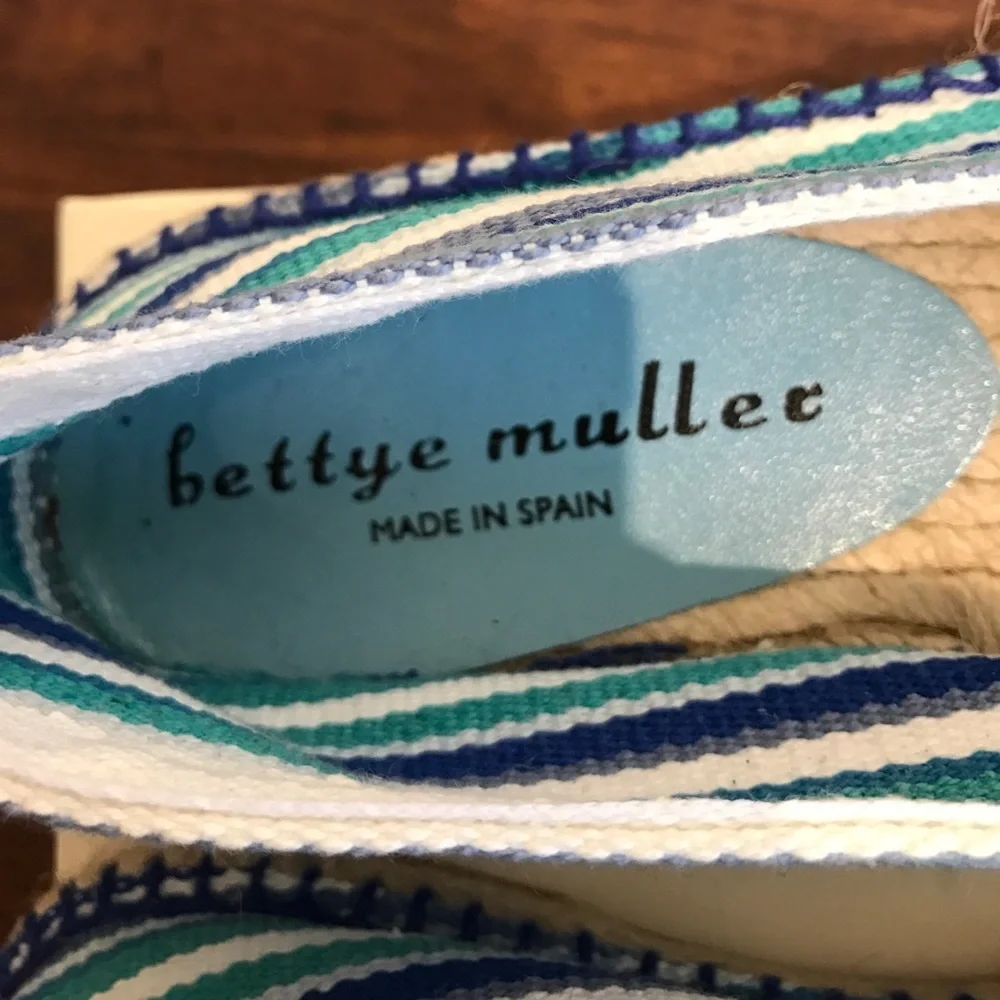 DESIGNER Blue Striped Espadrilles - Picture 5 of 6